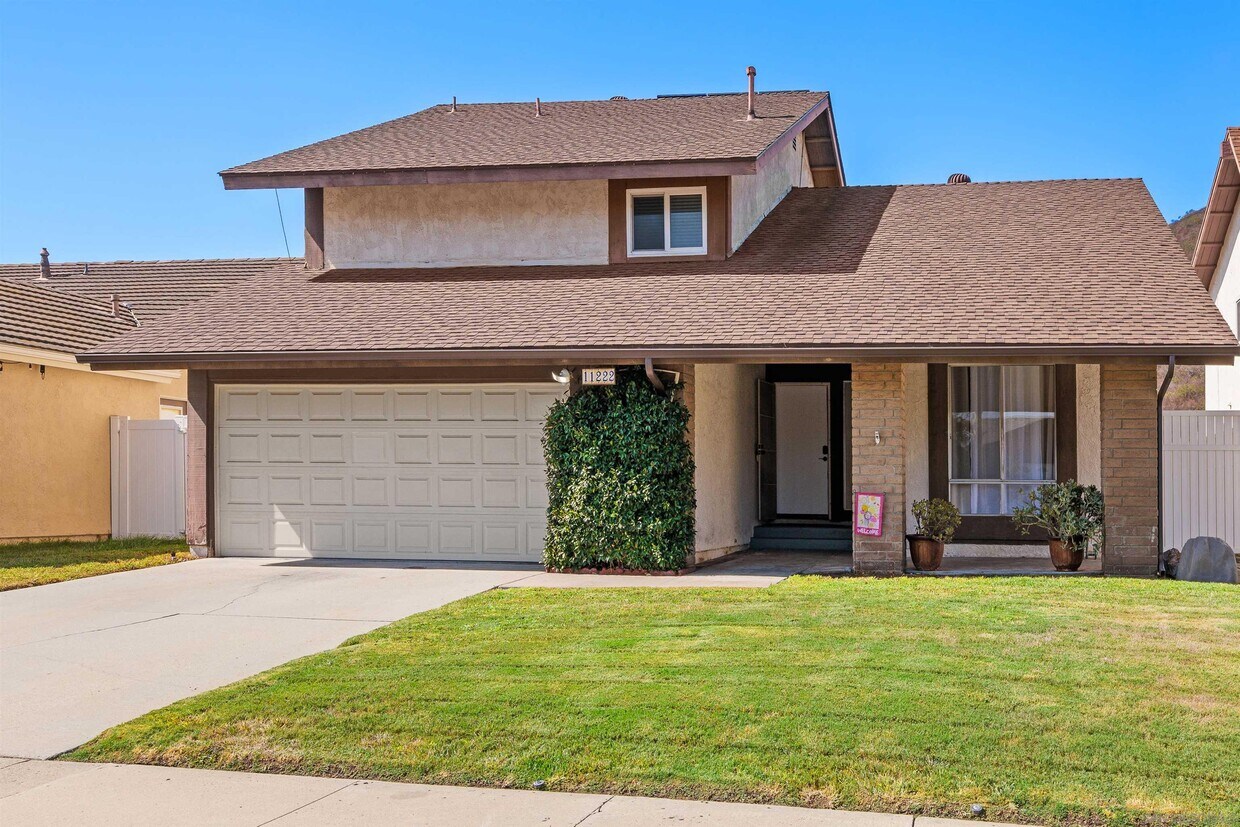 Foto principal - 11222 Linares St