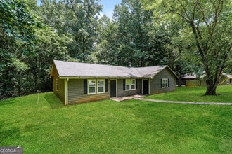 Building Photo - 250 N Bluff Rd