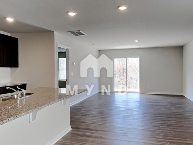 Foto del edificio - 7208 Olive Coast St