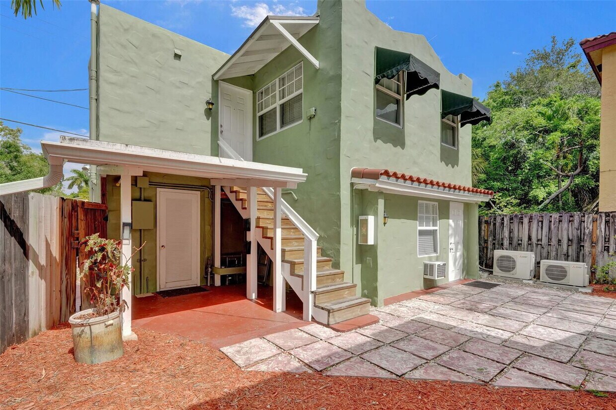 Primary Photo - 639 SW 5th Ave