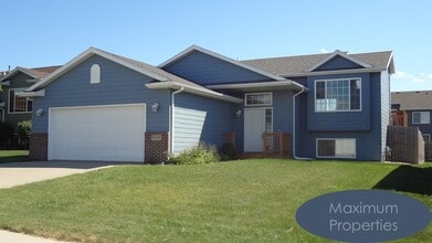 Building Photo - 5513 W Oakcrest Dr