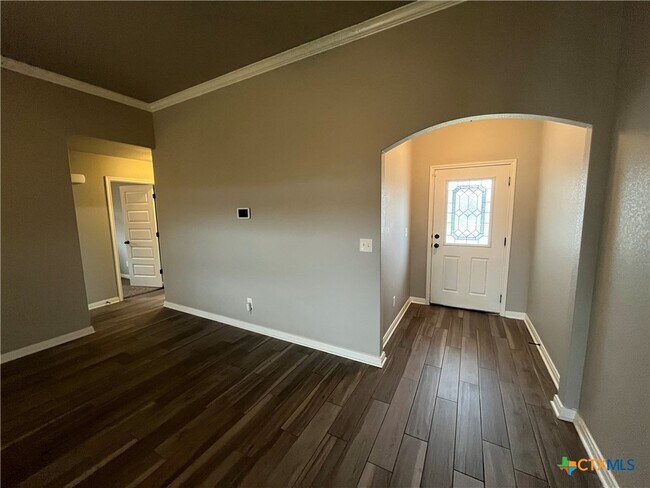 Foto del edificio - 6103 Cactus Flower Ln