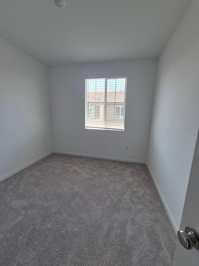 Building Photo - 34543 Ciruela Ave
