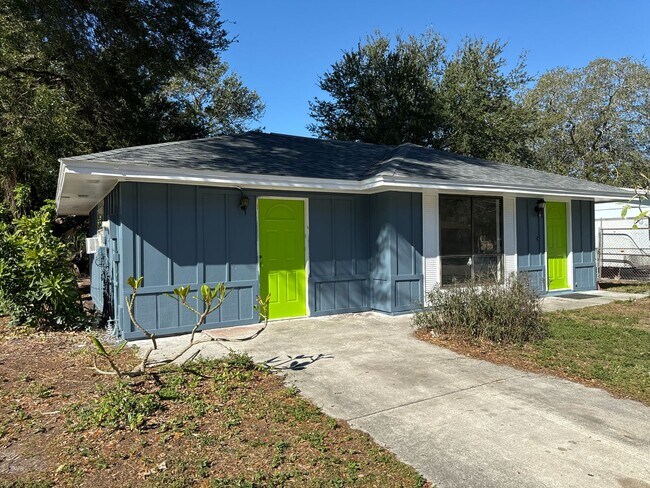 Building Photo - Great 4 bedroom home