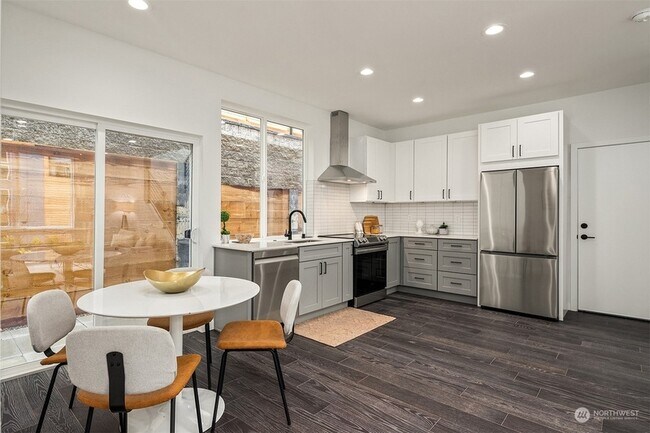 Foto del edificio - 1714 NE 96th St