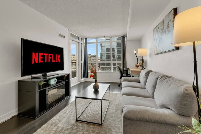 Photo du bâtiment - 151 Dan Leckie Way