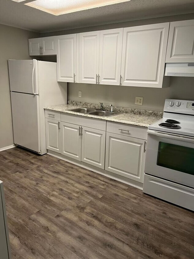 Lost Tree Apartments 150258 Pine Meadows Dr Fort Myers, FL