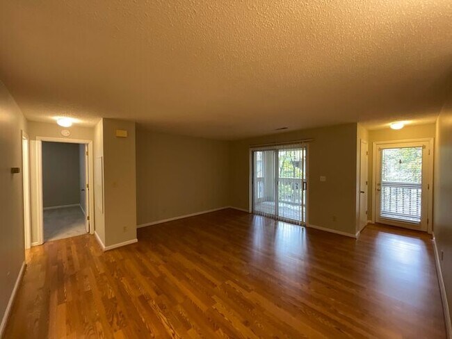 Building Photo - T.R. Lawing Realty Property