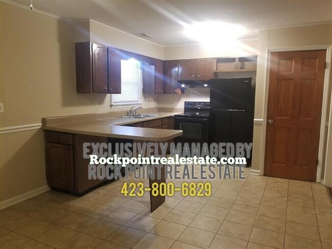 Building Photo - Affordable Home Near VW!