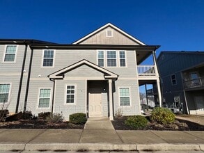 Building Photo - 752 Tarvin Cir