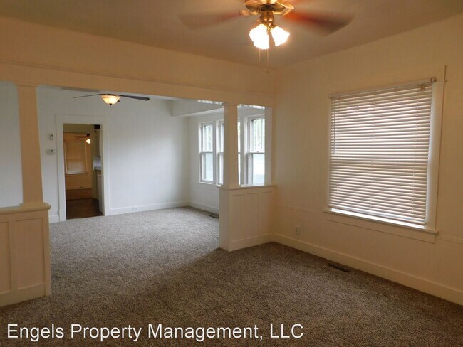 Building Photo - 3 br, 1 bath House - 920 W 1st. Ave.