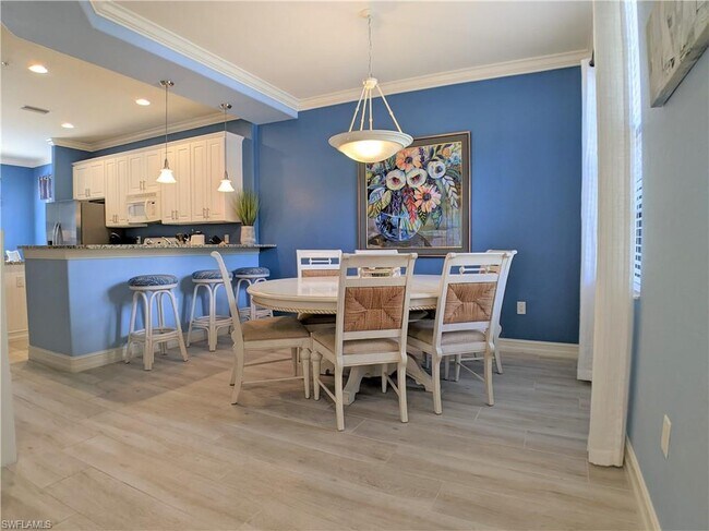 Foto del edificio - 9135 Delano St