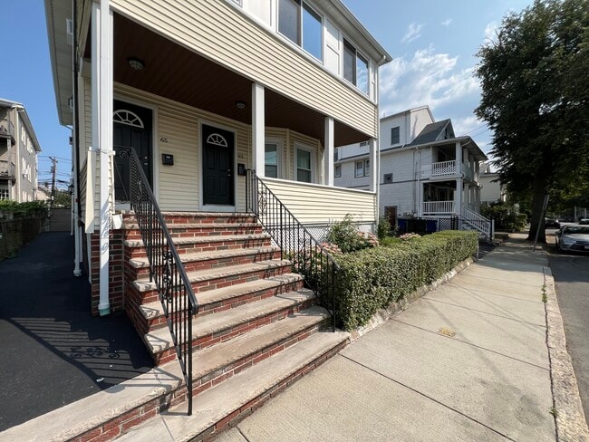 Building Photo - 65 Boston Ave