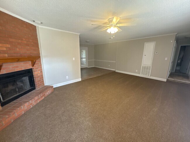 Building Photo - Remodeled Four Bedroom Two Bath Home, Just...