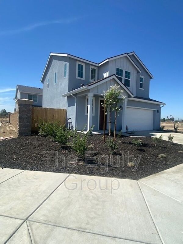 Building Photo - 1105 W Sedona Ave