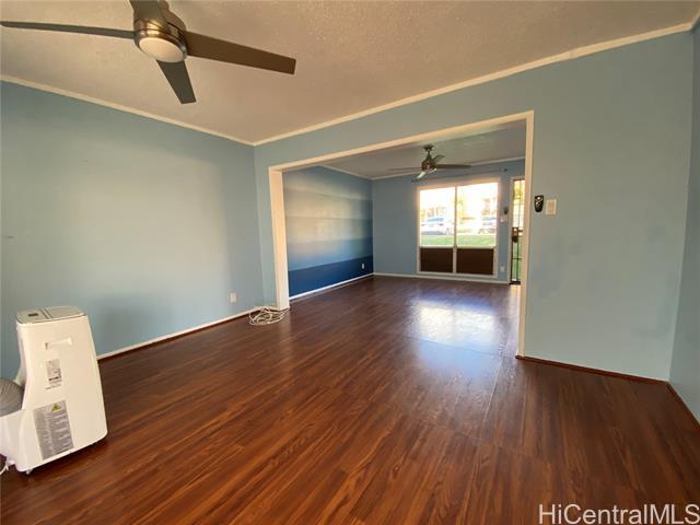 Building Photo - 98-1387-1387 Nola St