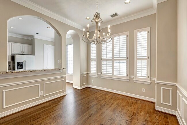 Foto del edificio - 3318 W Dallas St