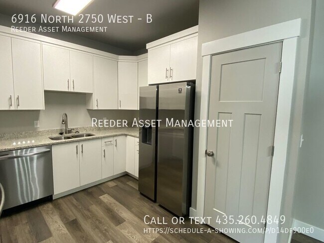 Building Photo - 3 Bedroom 2 Bathroom Ground Level Unit Loc...