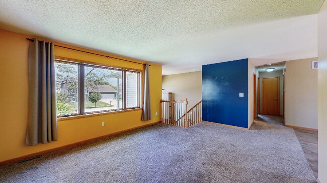 Foto del edificio - 3137 Lake St NW