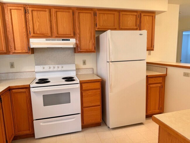 Foto del edificio - Charming and Furnished 2-Bedroom Rental Ho...