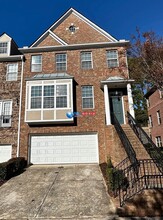 Building Photo - 10880 Brunson Dr