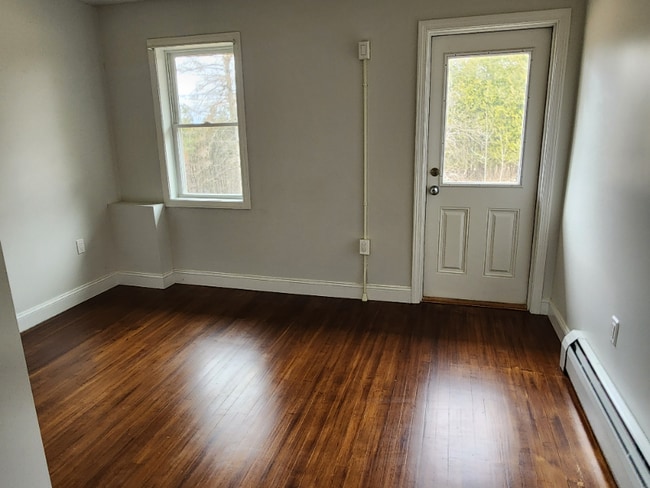 Foto del edificio - 3270 Airport Rd