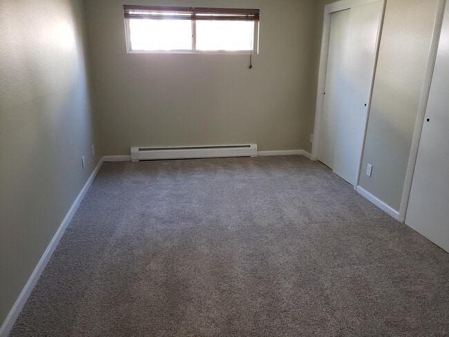 Habitación - 2855 S Monaco Pky