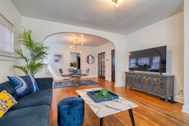 Building Photo - 2215 SE Powell Blvd