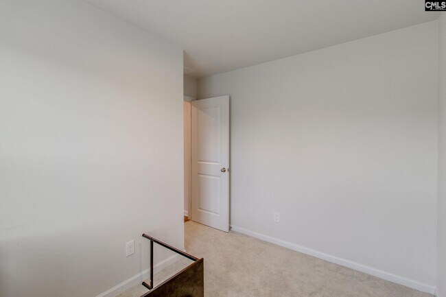 Foto del edificio - 3038 Blue Brook Ln