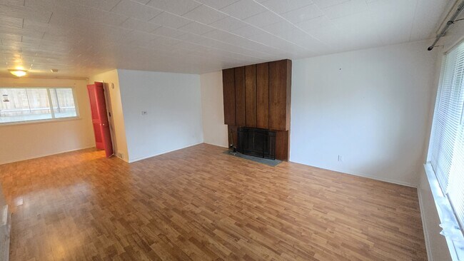 Foto del edificio - 6546 25th Ave NE