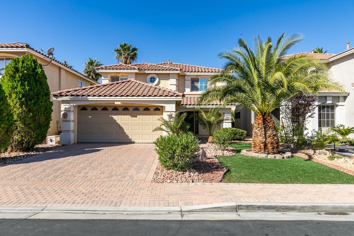 Primary Photo - Fabulous Southern Highlands Property