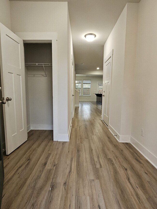 Foto del edificio - 114 Lerner Ct