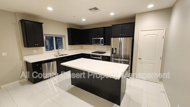 Building Photo - 44801 Beringer Dr