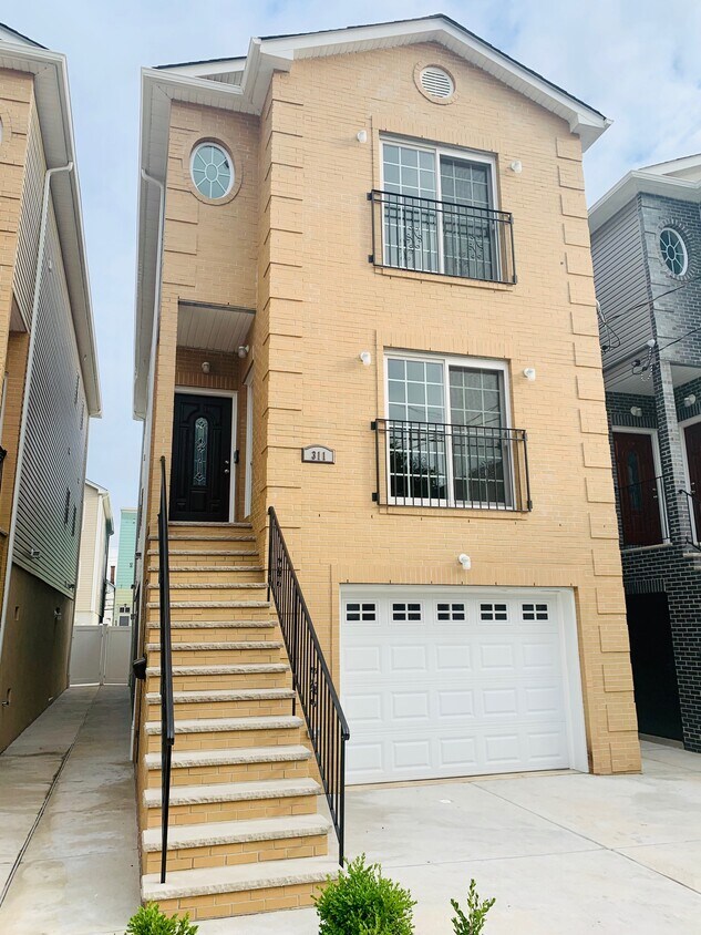 Frente - 311 Jersey St