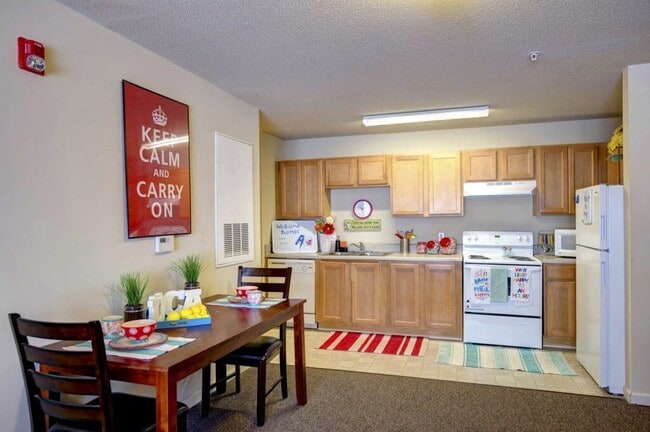Building Photo - 1300 Bulldog Dr