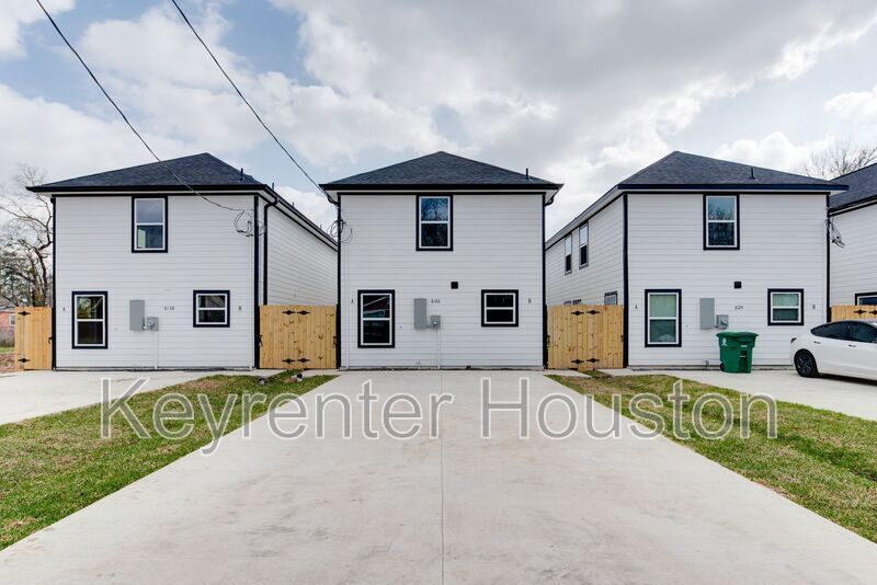 Primary Photo - 8126 Sterlingshire St