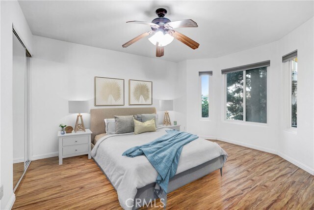 Foto del edificio - 1637 E 5th St