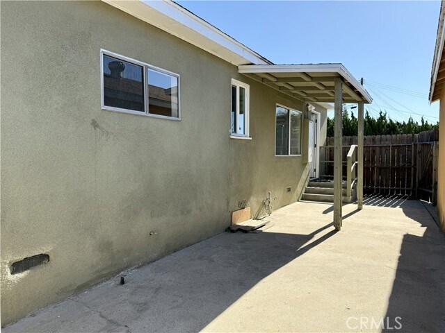 Foto del edificio - 15531 Eucalyptus Ave