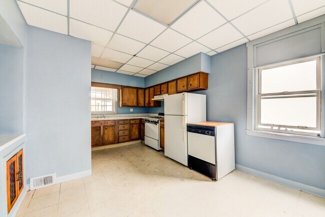 Foto del edificio - Available APRIL- Great 3 Bedroom Brick Hom...