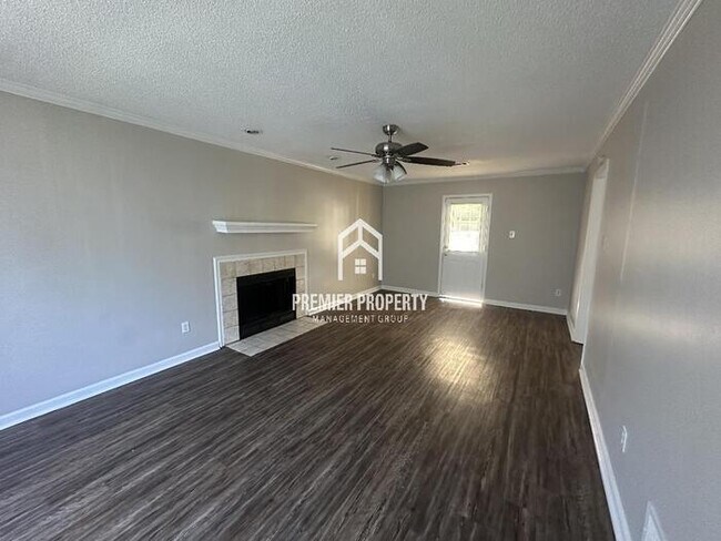 Building Photo - 7529 Val Marie Ln