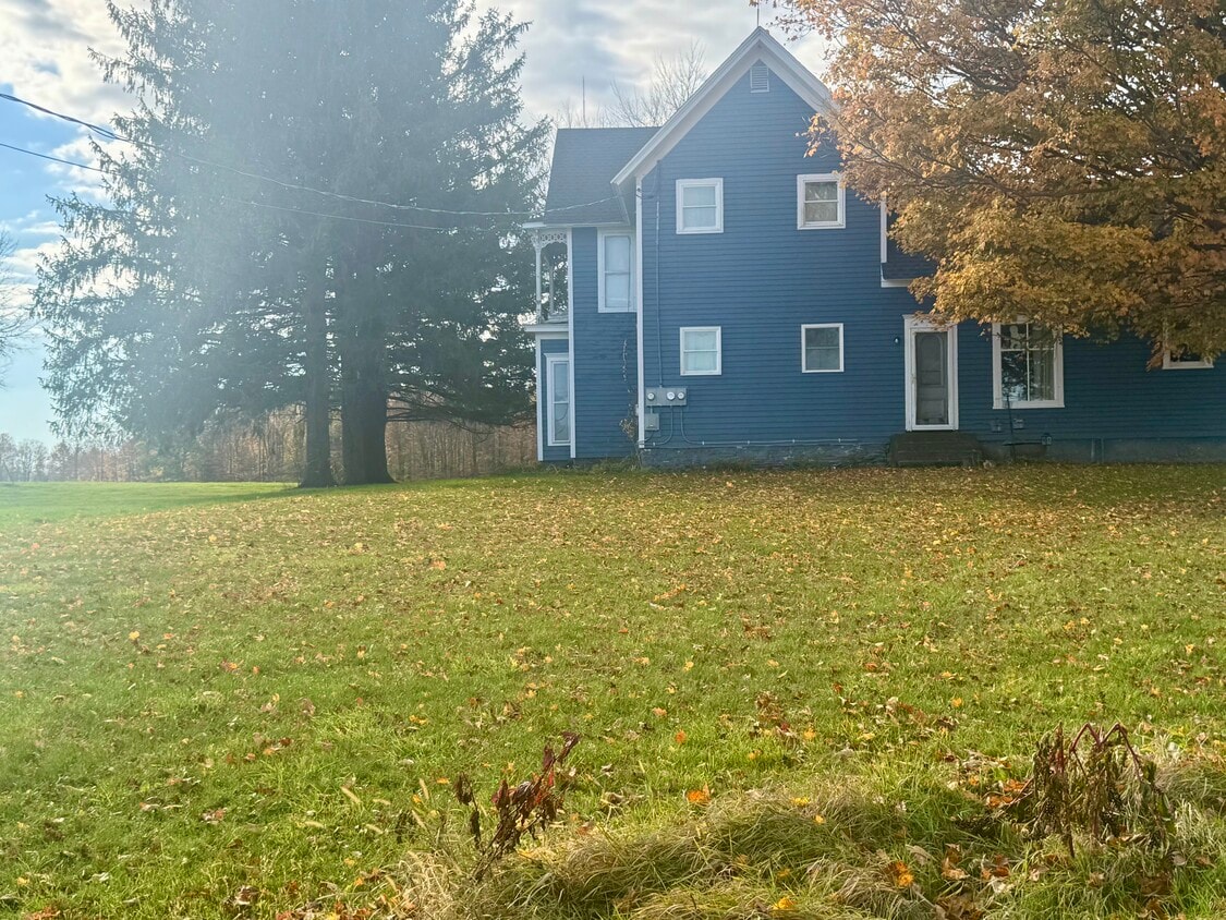 Primary Photo - 7467 Henrietta Rd