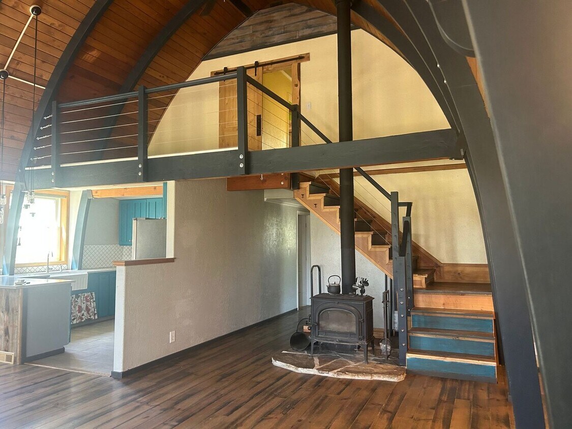 Foto principal - Beautiful Barn Style Home
