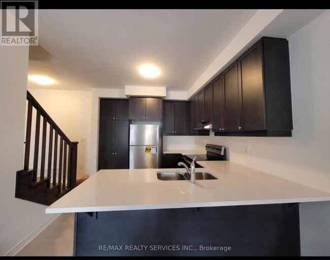 Building Photo - 55 Melmar St