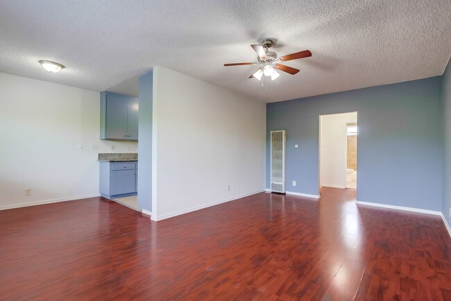 Interior Photo - 6735 Brynhurst Ave