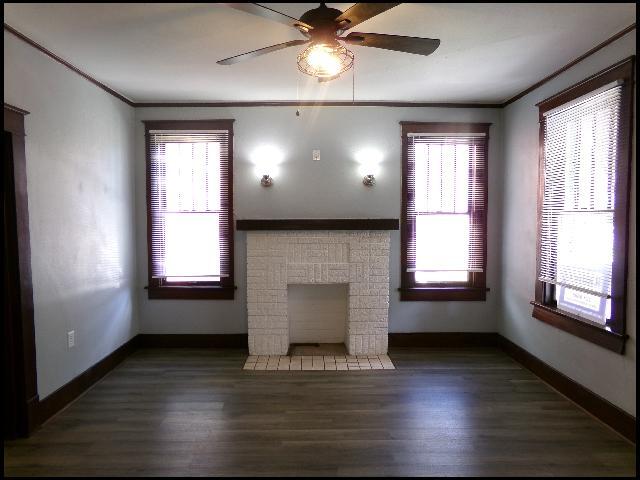 Building Photo - 2100 Valmar St