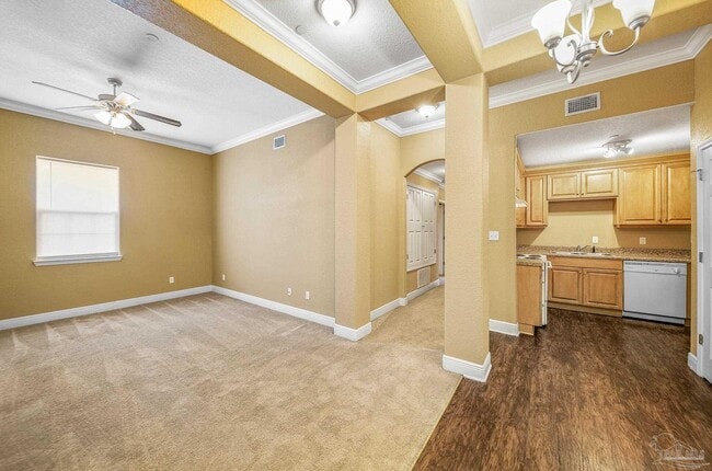 Building Photo - 7071 Lake Joanne Dr