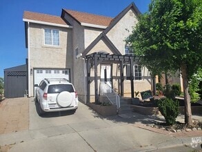 Building Photo - 199 Remington Dr