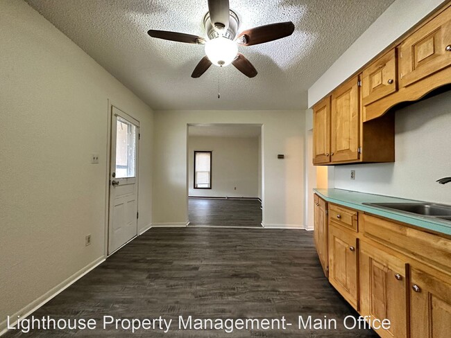 Building Photo - 1 br, 1 bath House - 408 Phillips Street