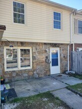 Building Photo - 360 Seminole Trail