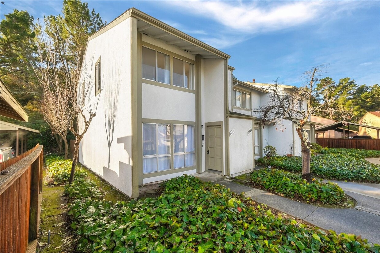1246 Marionola Way, Pinole, CA 94564 Townhome Rentals in Pinole CA